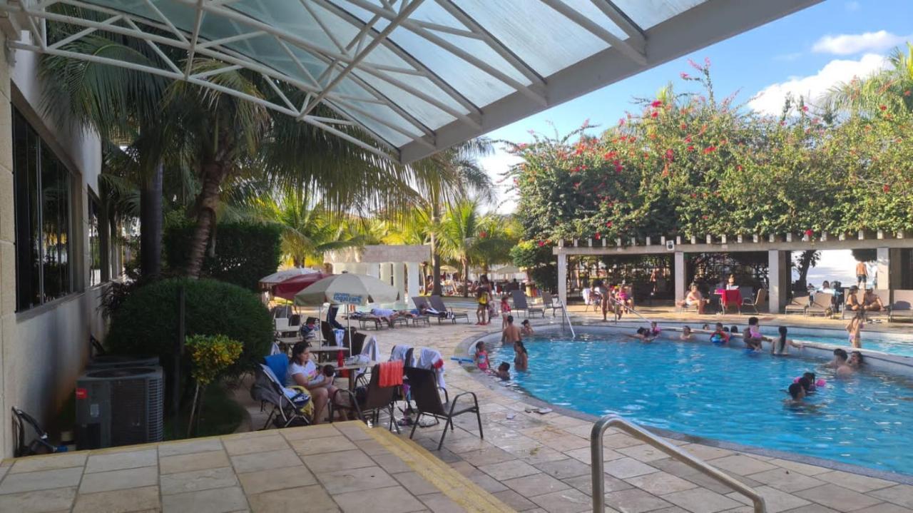 Thermas Lacqua Diroma Com Piscina De Ondas Gratis 24Horas Caldas Novas Bagian luar foto