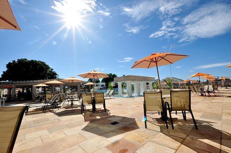 Thermas Lacqua Diroma Com Piscina De Ondas Gratis 24Horas Caldas Novas Bagian luar foto