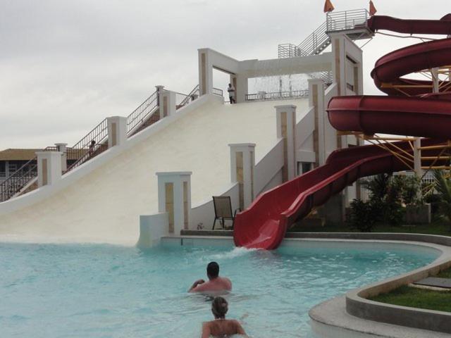 Thermas Lacqua Diroma Com Piscina De Ondas Gratis 24Horas Caldas Novas Bagian luar foto